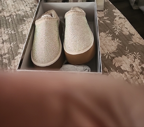 Azalea Wang Women's Sparkling Platforms - Picture 6 of 7